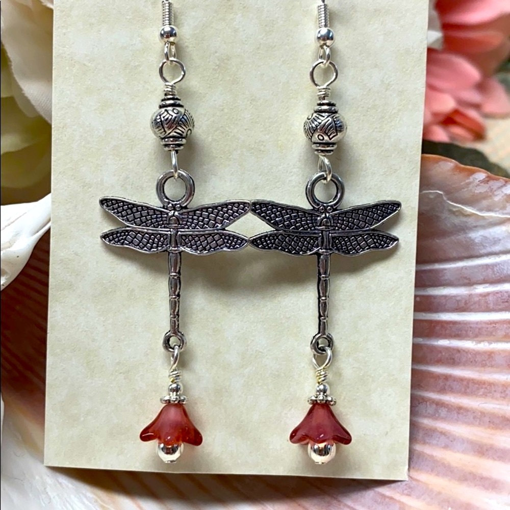 NWOT Dragonfly earrings pink flowers artisan